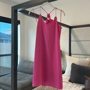 Scalloped detailed dress